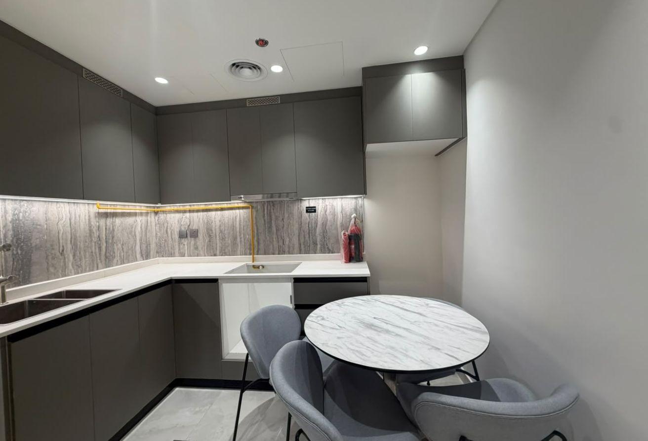 FLEXIBLE LANDLORD / BRAND NEW / STYLISH photo 10