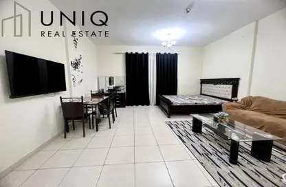 Apartment - Studio - 1 Bathroom for sale in Building IC1-EMR-12 - Emirates Cluster - International City - Dubai