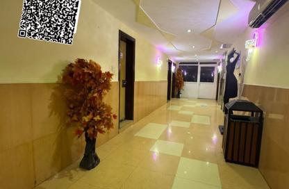 عمارة بالكامل - 7+ - 7+ للايجار في الرميلة 2 - عجمان