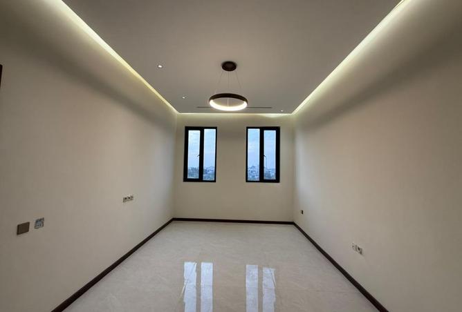 123394949 - Property Image 3