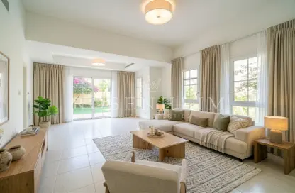 Villa - 3 Bedrooms - 4 Bathrooms for rent in Springs 2 - The Springs - Dubai Villa - 3 Bedrooms - 4 Bathrooms for rent in Springs 2 - The Springs - Dubai