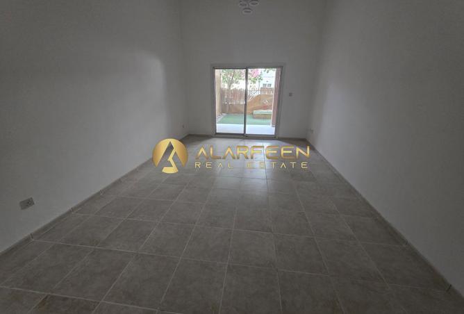 63649358 - Property Main Image