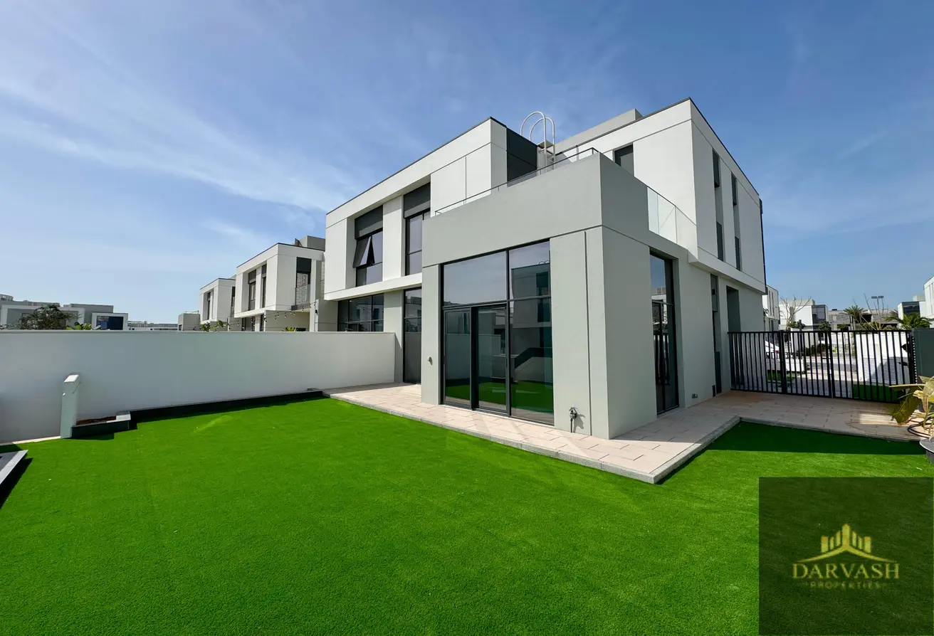 102013937 - Property Main Image