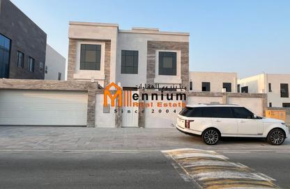 Villa - 5 - 7+ for sale in Al Hooshi Villas - Hoshi - Al Badie - Sharjah
