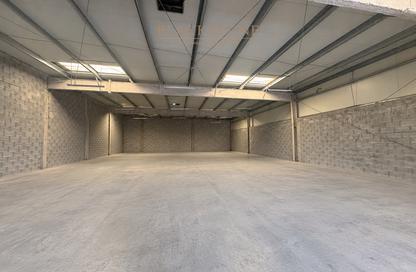 Warehouse - Studio - 1 for rent in Al Quoz Industrial Area - Al Quoz - Dubai