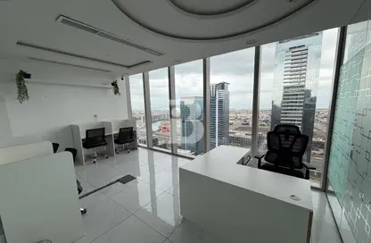 مكتب - استوديو للايجار في القمة - الخليج التجاري - دبي