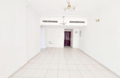 Apartment - 1 Bedroom - 2 Bathrooms for rent in New Al Taawun Road - Al Taawun - Sharjah