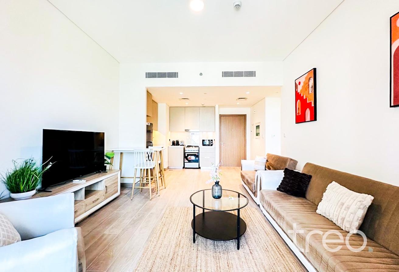 Fully Furnished | Vacant | Spacious Unit photo 5