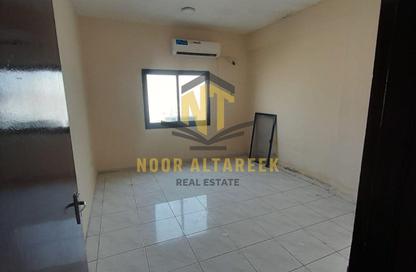 Apartment - 2 Bedrooms - 2 Bathrooms for rent in Rolla Square - Rolla Area - Sharjah