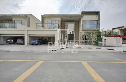 فيلا - 5 غرف نوم - 6 حمامات للبيع في غرب الفرجان - الفرجان - دبي