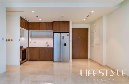 Apartment - 2 Bedrooms - 2 Bathrooms for rent in Palace Beach Residence Tower 2 - Palace Beach Residence - Emaar Beachfront - Dubai Harbour - Dubai