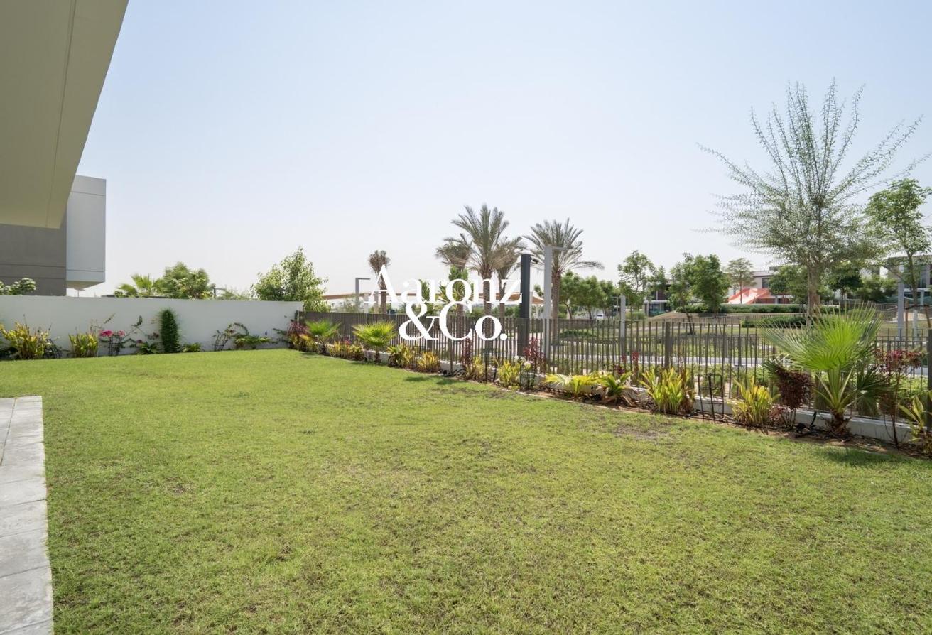 Large Plot | Landscape | Vacant | Ready To Move In photo 23