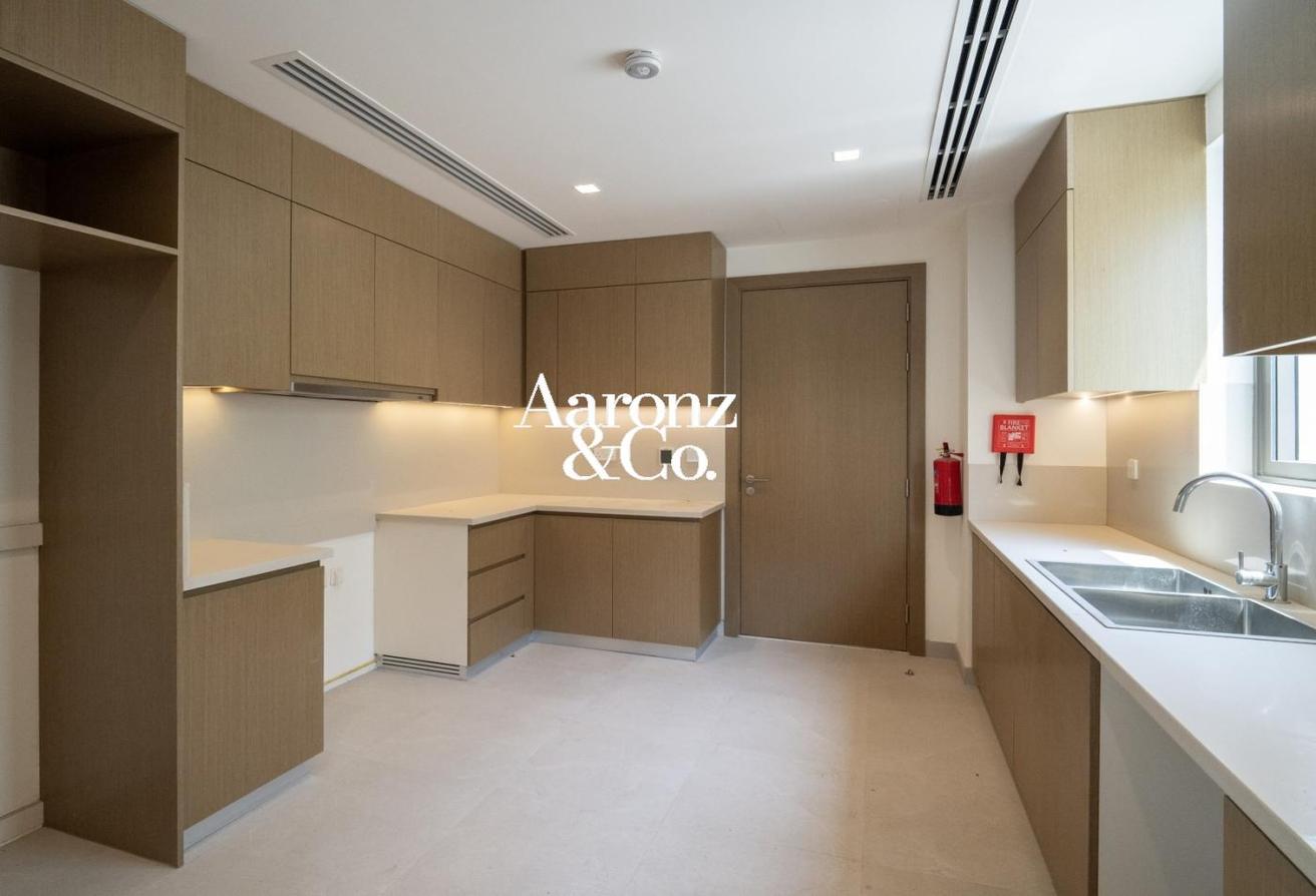 Large Plot | Landscape | Vacant | Ready To Move In photo 17