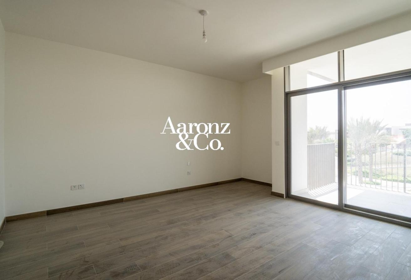 Large Plot | Landscape | Vacant | Ready To Move In photo 12
