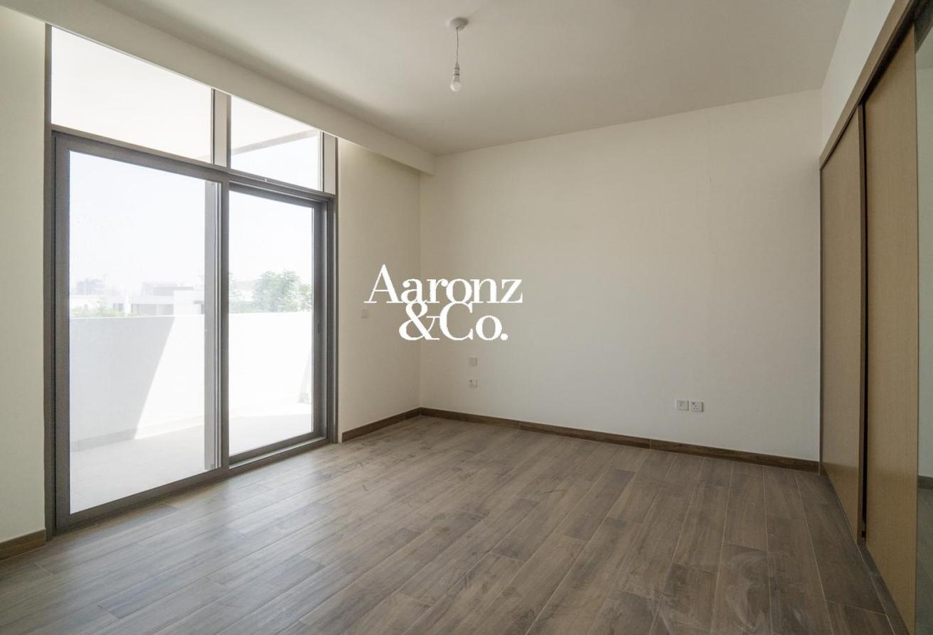 Large Plot | Landscape | Vacant | Ready To Move In photo 7