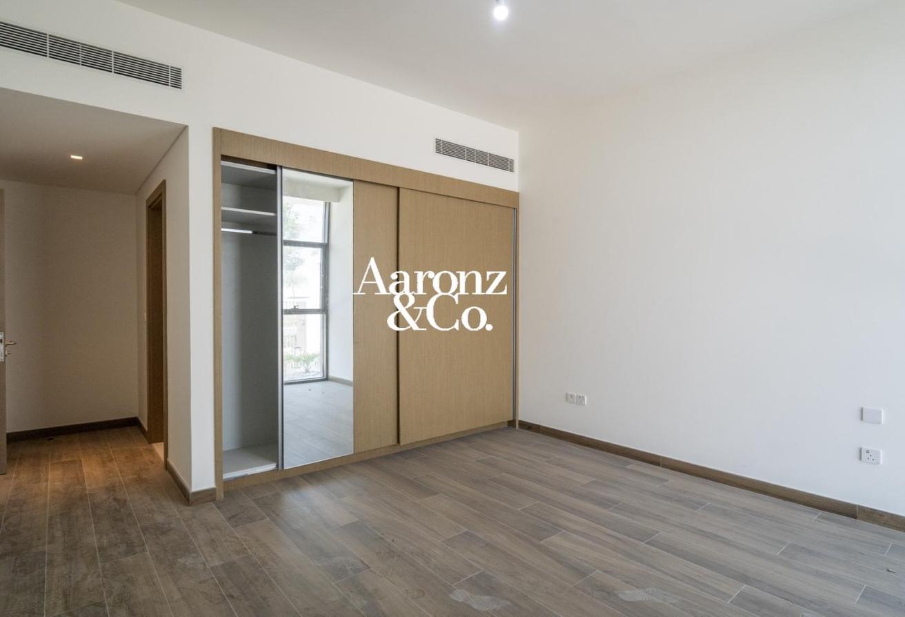 Large Plot | Landscape | Vacant | Ready To Move In photo 8