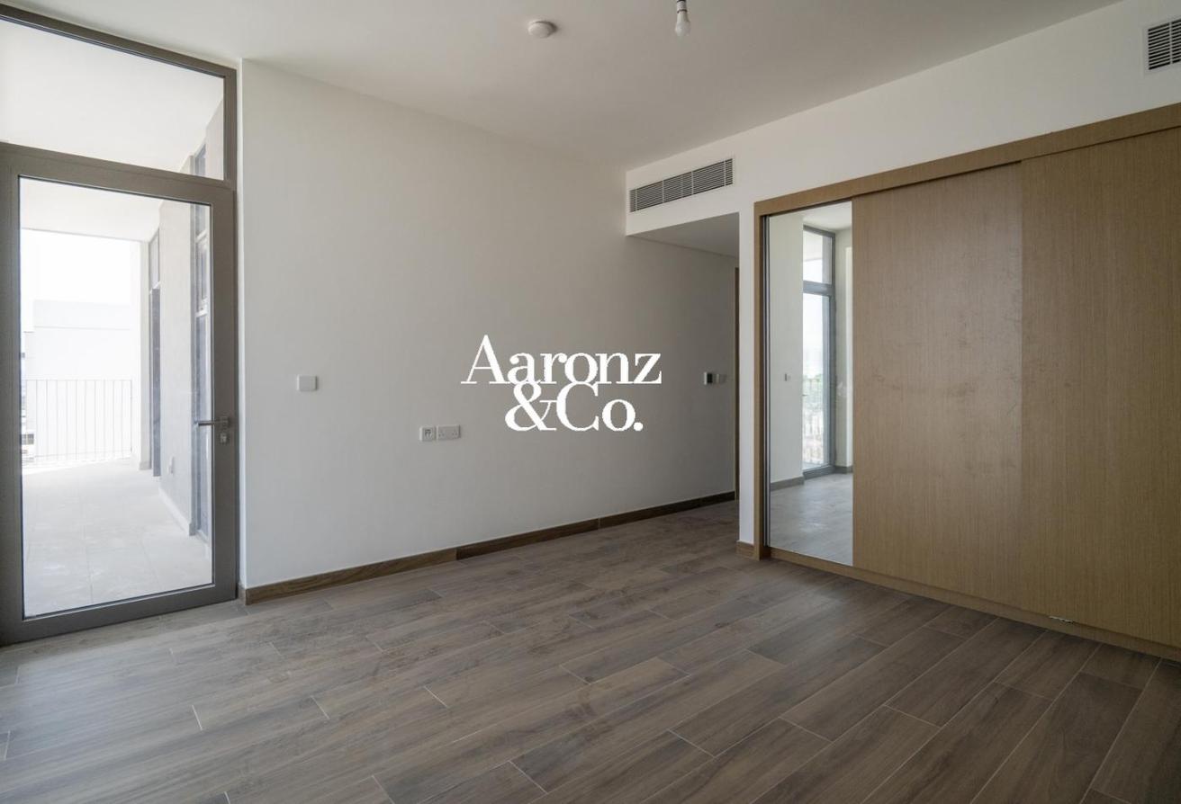 Large Plot | Landscape | Vacant | Ready To Move In photo 9