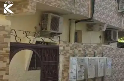 Whole Building - 6 Bedrooms for sale in Al Rumailah 2 - Al Rumaila - Ajman