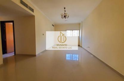 Apartment - 2 Bedrooms - 2 Bathrooms for rent in Muwailih Building - Muwaileh - Sharjah