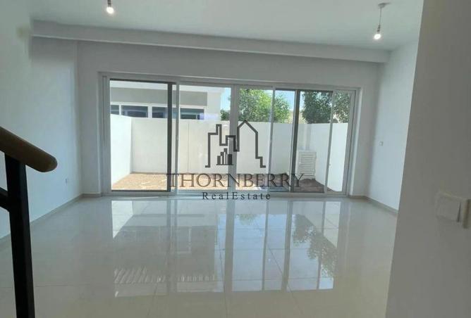 73844422 - Property Image 3