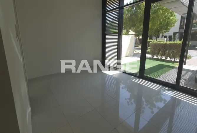 141911158 - Property Image 3