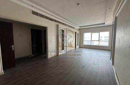 Apartment - 3 - 4 for rent in Al Khan Lagoon Tower - Al Khan Lagoon - Al Khan - Sharjah Apartment - 3 - 4 for rent in Al Khan Lagoon Tower - Al Khan Lagoon - Al Khan - Sharjah