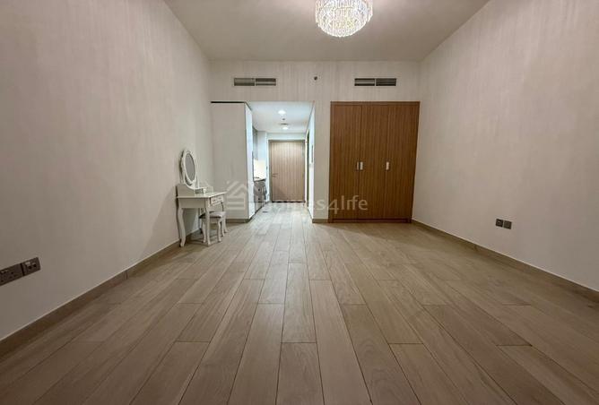 71124085 - Property Main Image