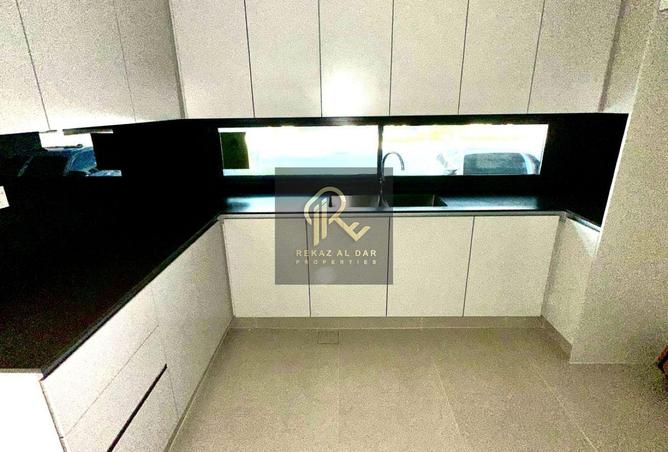 63644000 - Property Image 3