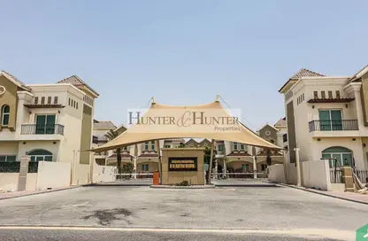 Villa - 3 Bedrooms - 3 Bathrooms for rent in Sahara Meadows 1 - Sahara Meadows - Dubai Industrial City - Dubai