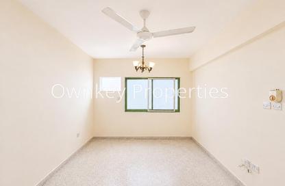 Apartment - 1 - 1 for rent in Al Mussalla - Al Souk Al Kabeer - Bur Dubai - Dubai Apartment - 1 - 1 for rent in Al Mussalla - Al Souk Al Kabeer - Bur Dubai - Dubai