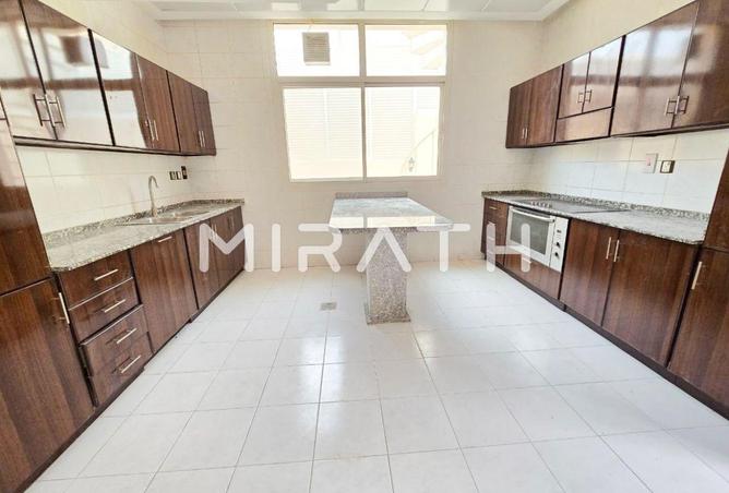 64408727 - Property Image 3