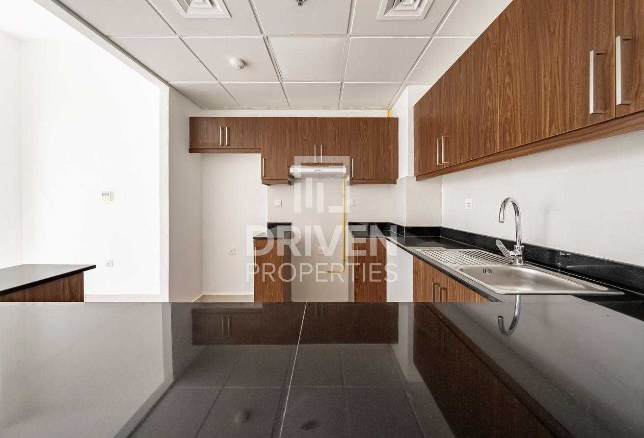 2 Month Free | Maids Room | Family Building photo 14