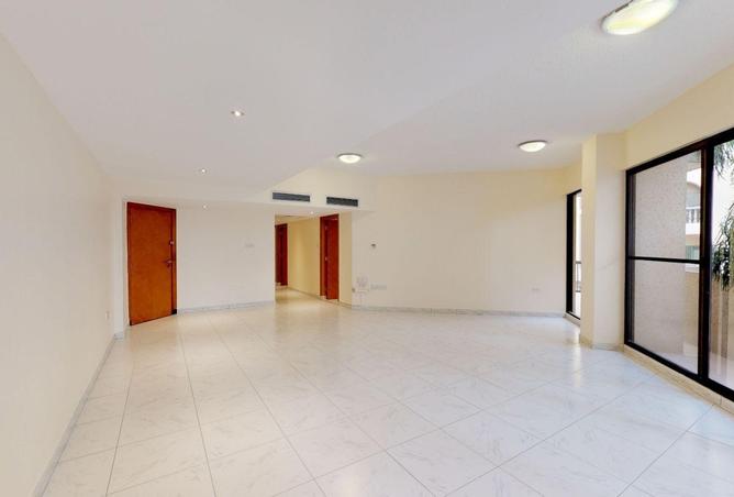 16055000 - Property Image 2