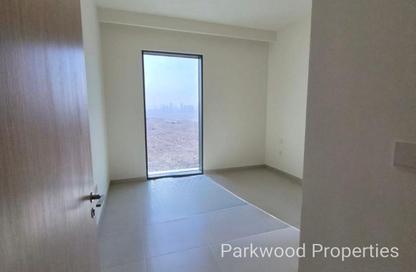 Apartment - 1 - 1 for rent in Golf Heights - The Views - Dubai