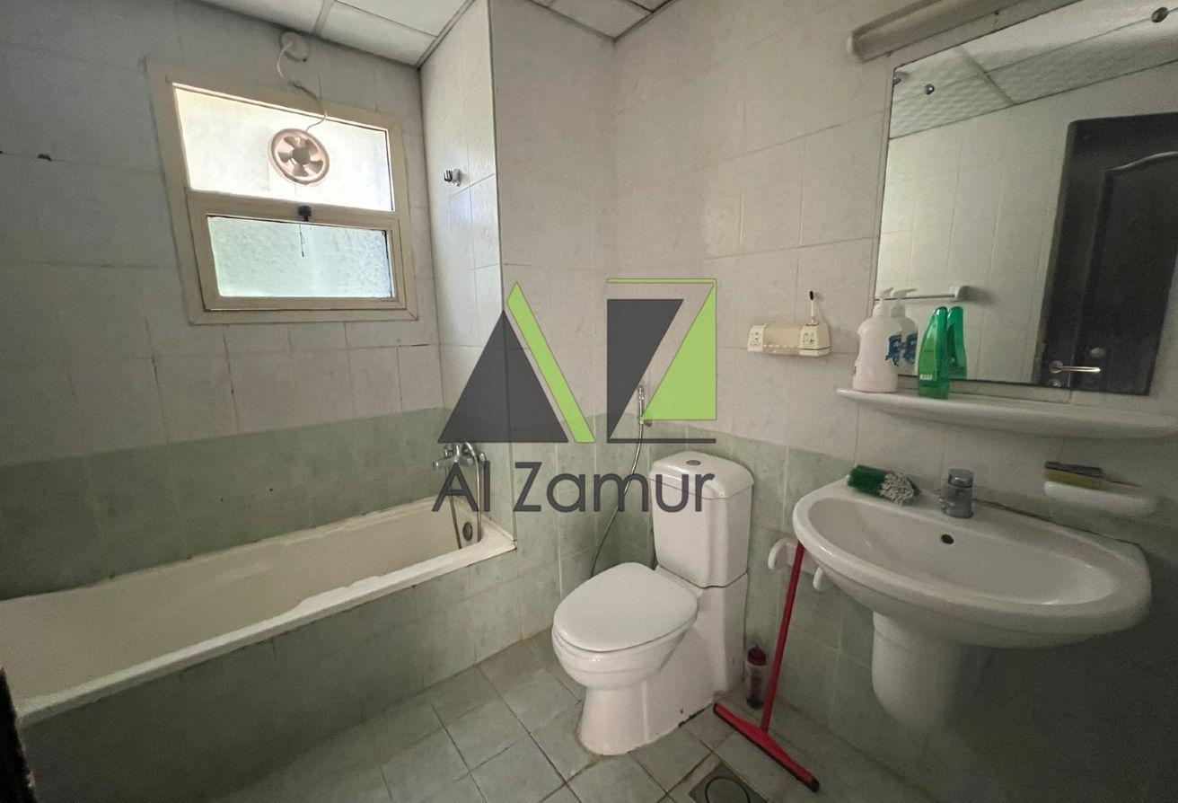 LAVISH 1BR+LAUNDRY | HUGE LAYOUT | PRIME LOCATION photo 6