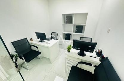 Office Space - Studio - 1 Bathroom for rent in Reem Residency - Al Karama - Dubai
