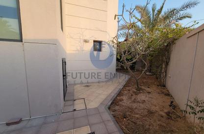 Villa - 4 - 6 for rent in Jumeirah 1 Villas - Jumeirah 1 - Jumeirah - Dubai
