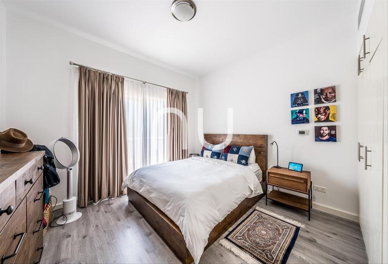 Fully Upgraded 5 Bed | Exclusive | Vacant Now photo 11