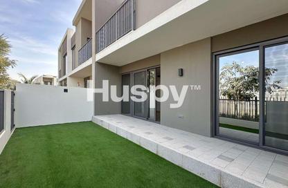 Townhouse - 3 - 3 for rent in Aura Gardens - Tilal Al Ghaf - Dubai