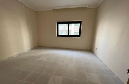 Apartment - 3 Bedrooms - 3 Bathrooms for rent in Al Mahatta - Al Qasimia - Sharjah