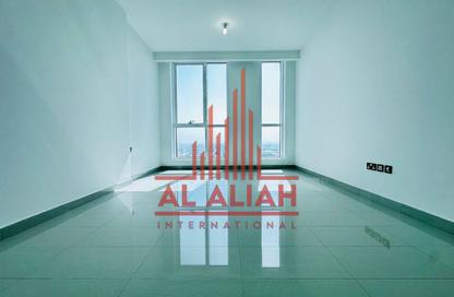 Apartment - 3 Bedrooms - 4 Bathrooms for rent in Cornich Al Khalidiya - Al Khalidiya - Abu Dhabi Apartment - 3 Bedrooms - 4 Bathrooms for rent in Cornich Al Khalidiya - Al Khalidiya - Abu Dhabi