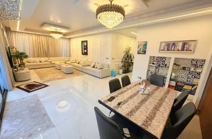 فيلا - 4 غرف نوم - 5 حمامات للبيع في ذا ستريب - ديستريكت 9 - الزورا - عجمان