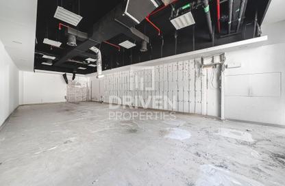 Retail - Studio - 1 Bathroom for rent in The Curve - Al Quoz 3 - Al Quoz - Dubai