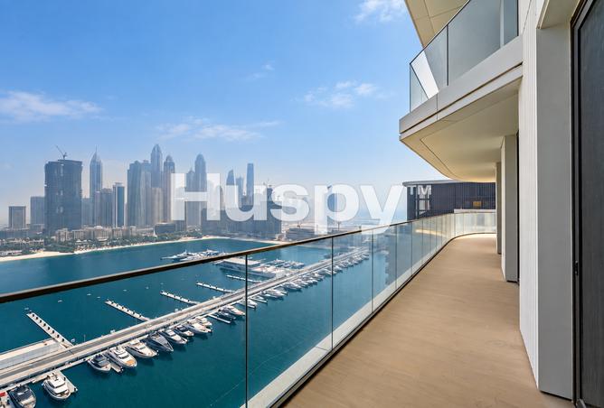 Exclusive | Top Floor | Marina View