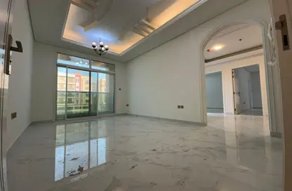 شقة - 3 غرف نوم - 3 حمامات للايجار في 3 المويهات - المويهات - عجمان