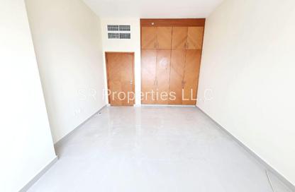Apartment - 3 Bedrooms - 4 Bathrooms for rent in Street 64 - Al Nahda - Sharjah