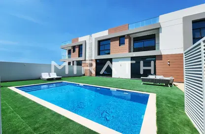 Villa - 5 Bedrooms - 6 Bathrooms for rent in Jumeirah 2 Villas - Jumeirah 2 - Jumeirah - Dubai