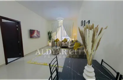 شقة - 2 غرف نوم - 3 حمامات للايجار في برج النعيمية 1 - أبراج النعيمية - النعيمية - عجمان