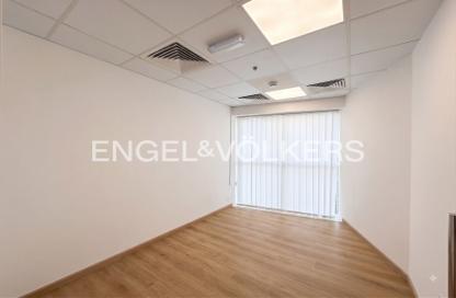 Office Space - Studio - 1 Bathroom for rent in Swiss Tower - JLT Cluster Y - Jumeirah Lake Towers - Dubai