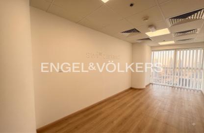 Office Space - Studio - 1 for rent in Swiss Tower - JLT Cluster Y - Jumeirah Lake Towers - Dubai